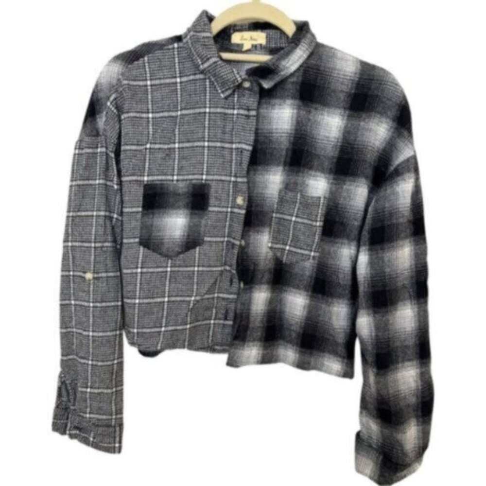 Black and White Multi- Print Cropped Flannel